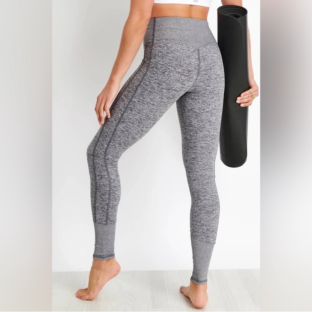 Alo Yoga Alosoft High-Rise Dove Gray Leggings size Medium